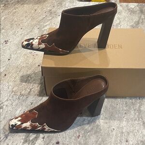 Steve Madden Brown and White cowhide Heeled Mules